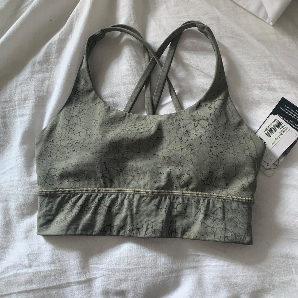 NEW WITH TAGS :) Lulu Lemon Long Line Energy Sports Bra!  Size 4, Army Green